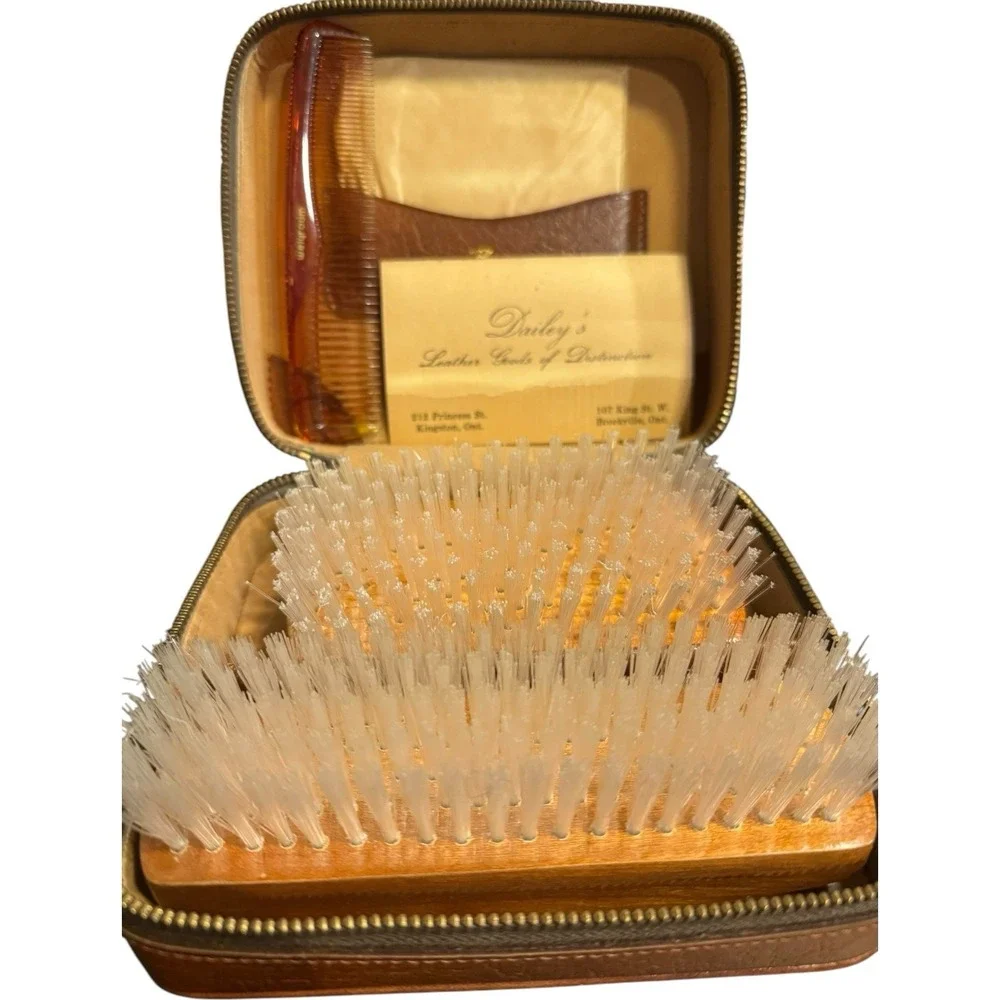 VTG MCM Dailey's Oak Calf Leather Goods Canada Travel Brush Set Vintage MCM